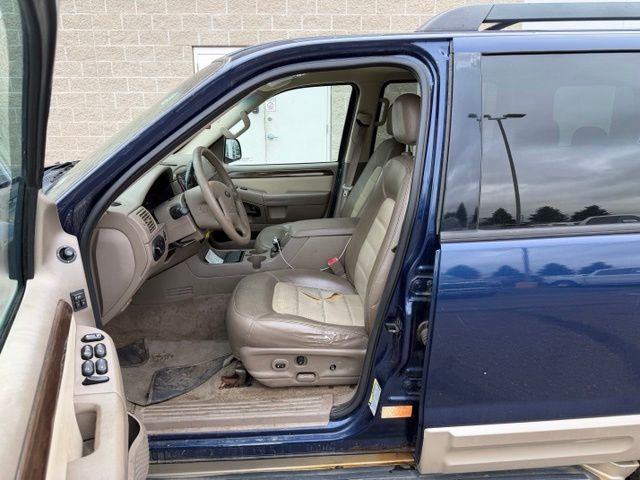 2005 Blue Ford Explorer Eddie Bauer 4X4 SUV