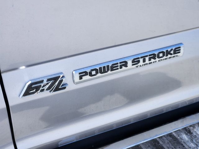 2022 Iconic Silver Metallic Ford F-350SD Lariat 4X4 Truck