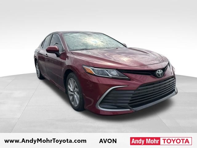 Red (Ruby Flare Pearl) 2021 Toyota Camry LE FWD Sedan Front-Wheel Drive 8-Speed Automatic