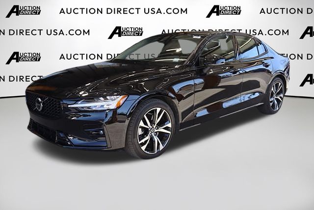 2024 Volvo S60 B5 Plus Dark Theme AWD