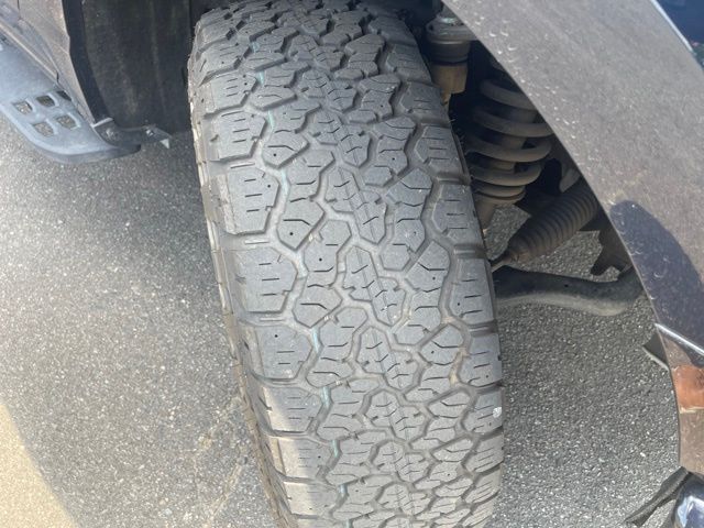 Used 2023 Blue Ford Tremor image 9