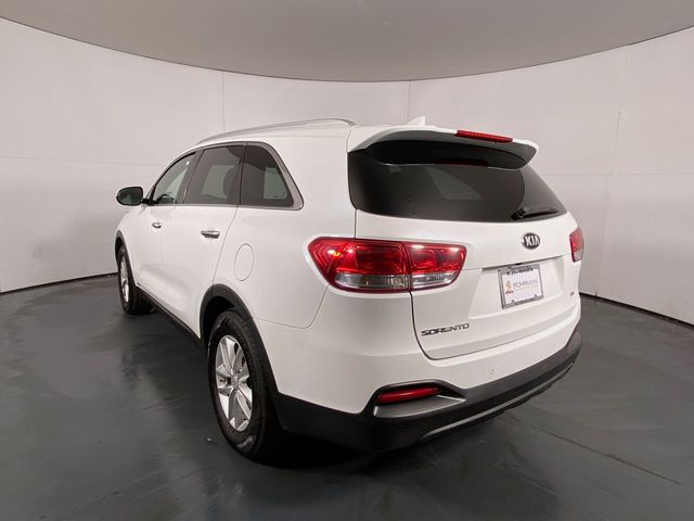 2016 Kia Sorento LX 30