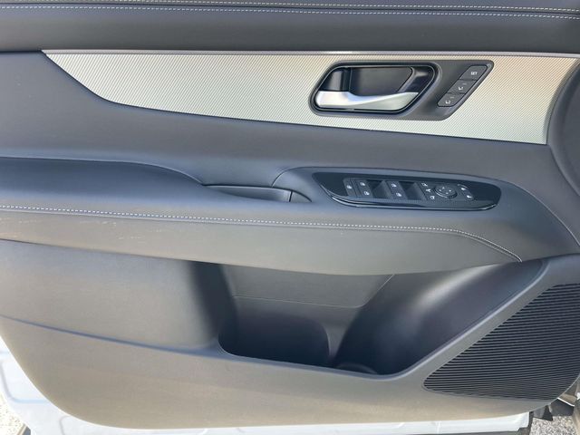 New 2026 White Nissan Platinum image 15