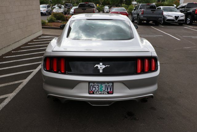 2015 Ford Mustang V6 9