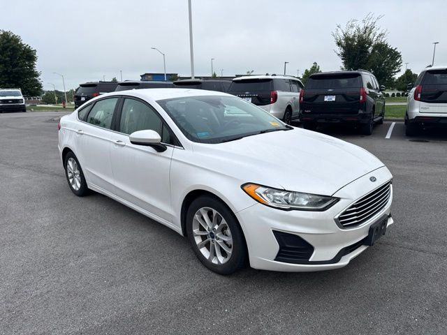 White Platinum Metallic Tri-Coat 2019 Ford Fusion Sedan Front-Wheel Drive 6-Speed Automatic