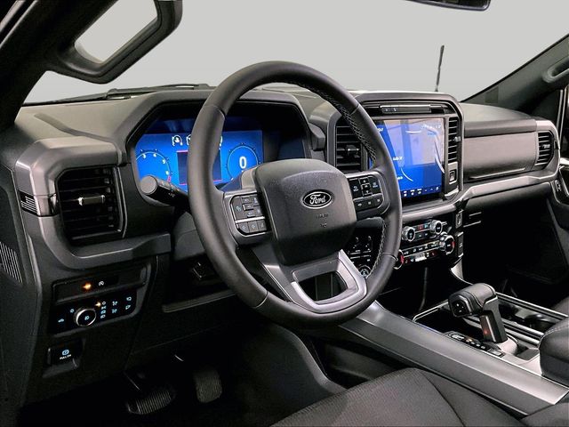2025 Ford F-150 XLT - 11