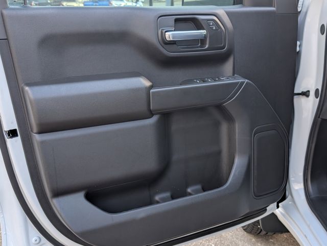 New 2026 White Chevrolet Custom image 10