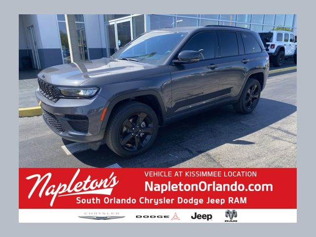 2023 Jeep Grand Cherokee Altitude 4WD