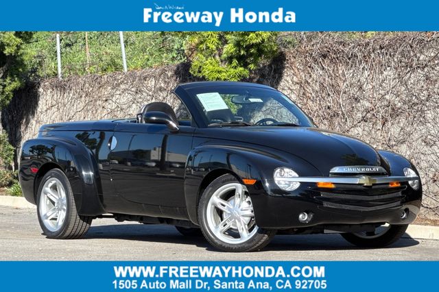 2004 Chevrolet SSR LS