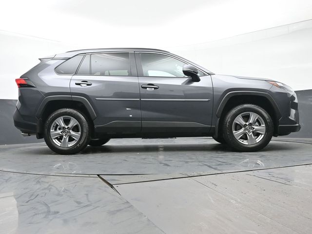 2024 Toyota RAV4 XLE 35