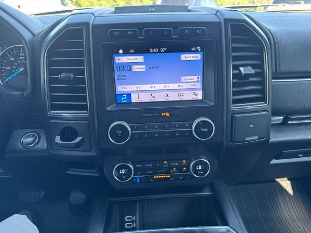 Used 2019 White Ford Limited image 27