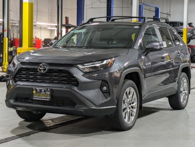 2024 Toyota RAV4 XLE Premium 7