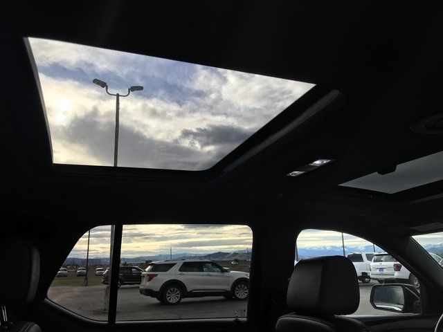 Used 2022 Black Chevrolet High Country image 19