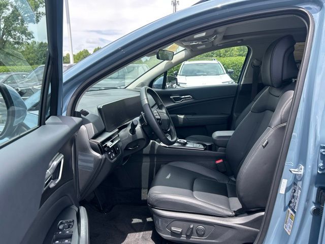 2026 Kia Sportage EX Hybrid - Photo 16