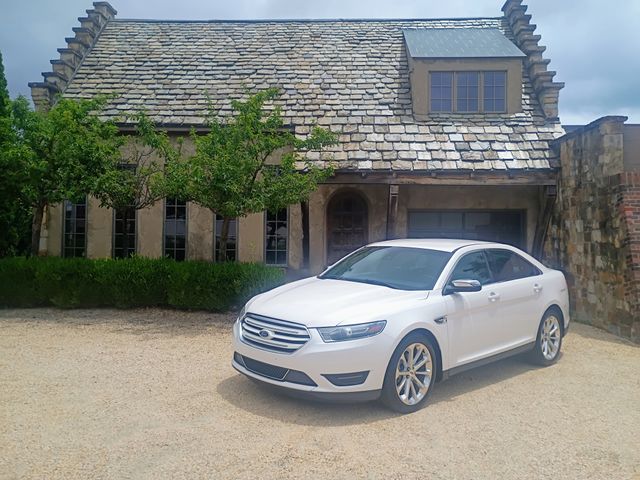 White Platinum Clearcoat Metallic 2017 Ford Taurus Sedan Front-Wheel Drive 6-Speed Automatic