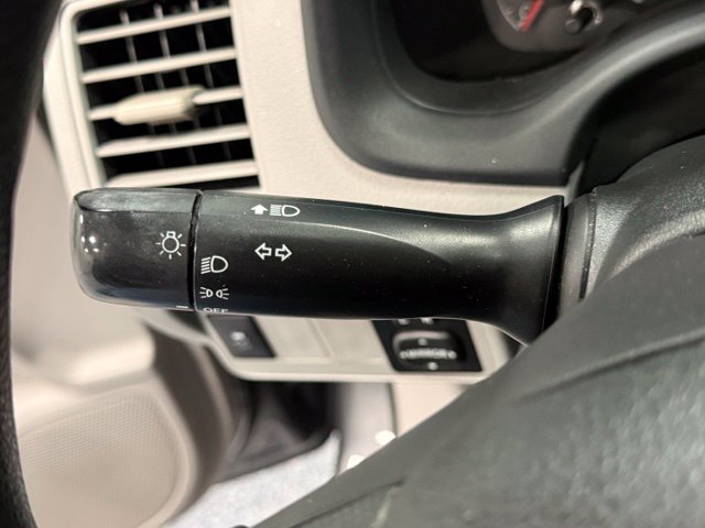 Used 2013 Gray Toyota L image 14