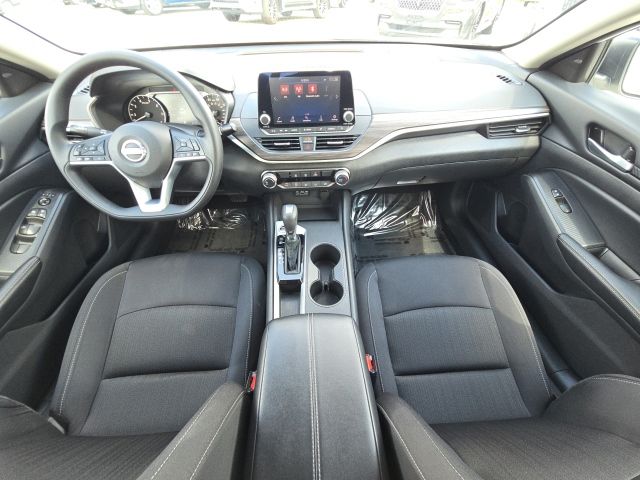 2025 Nissan Altima 2.5 SV:B02427