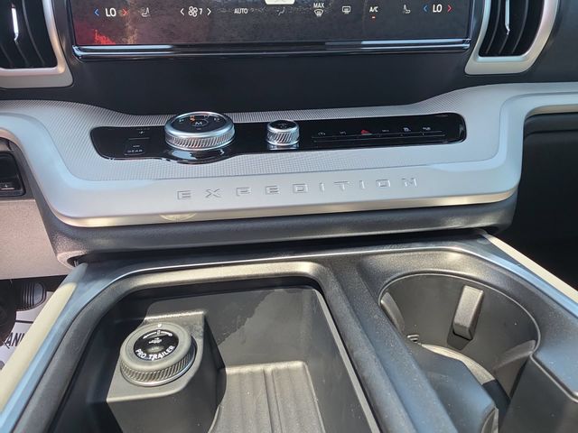 New 2027 Agate Black Metallic Ford MAX Active image 25