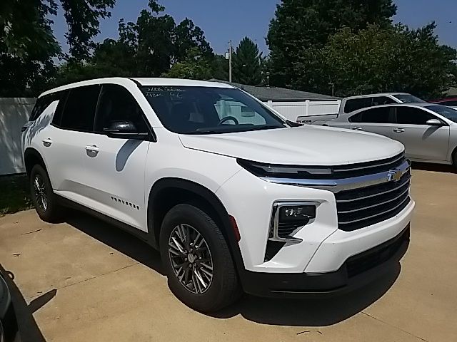 Used 2025 Chevrolet Traverse SUV