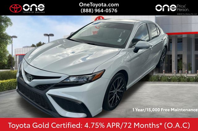 2024 Toyota Camry SE AWD