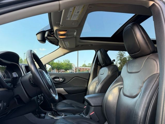 Used 2018 Jeep Cherokee SUV