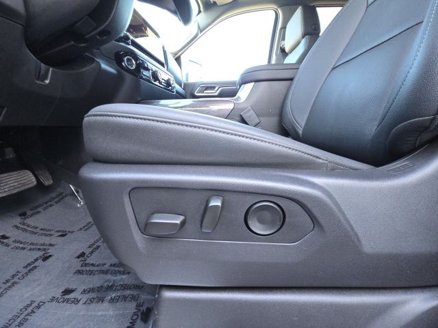 2025 Chevrolet Silverado 3500HD LTZ:168696A