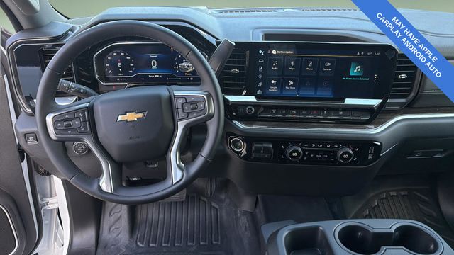 Used 2025 White Chevrolet LT image 11