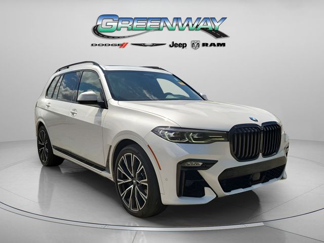 2021 BMW X7 xDrive40i's photo