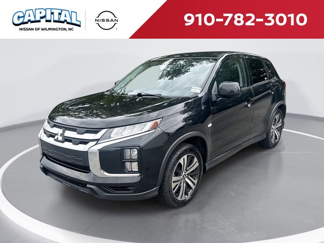 2020 Mitsubishi Outlander Sport Negro (Labrador Black Metallic) SUV/Crossover Tracción delantera Transmisión variable continua