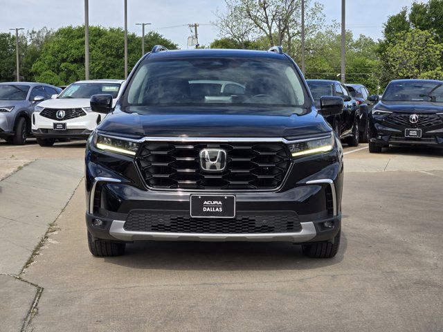 used 2025 Honda Pilot car, priced at $42,725