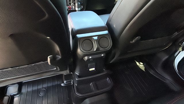 Used 2024 White Jeep Rubicon image 22