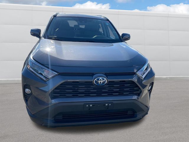 2021 Toyota RAV4 Hybrid XLE 12