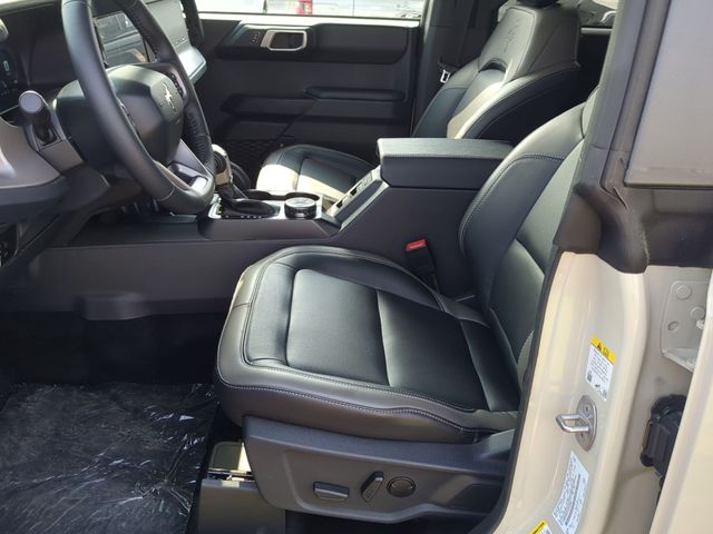 New 2025 Desert Sand Ford Outer Banks® image 17