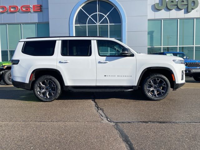 2026 Jeep Grand Wagoneer Limited - Pw7 exterior view 4