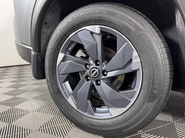 2026 Gun Metallic Nissan Rogue SV FWD