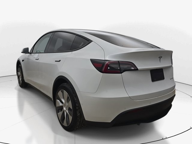 Used 2020  Tesla Long Range image 6