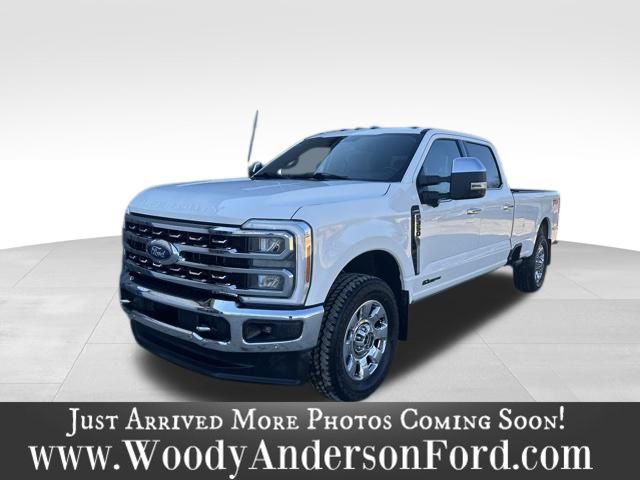 2023 Ford F-350SD Lariat 