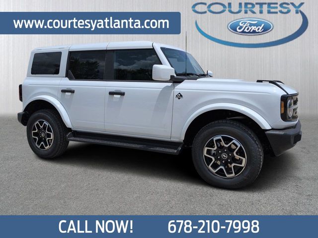Oxford White 2026 Ford Bronco SUV / Crossover Four-Wheel Drive Automatic
