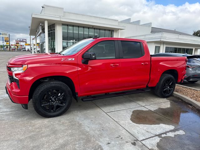 2022 Chevrolet Silverado 1500 RST Crew Cab 4WD