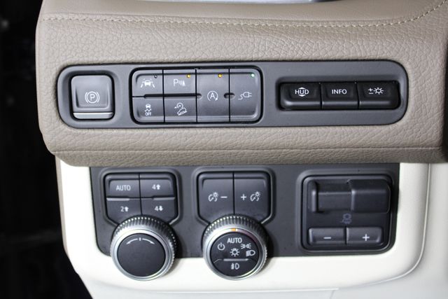 2021 GMC Yukon Denali photo
