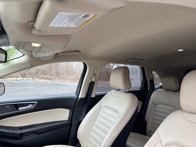 2022 Ford Edge - Image 31