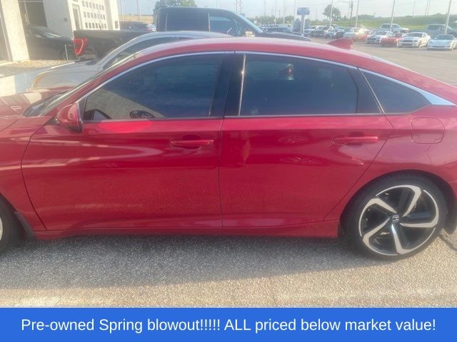 Used 2018  Honda Sport image 3