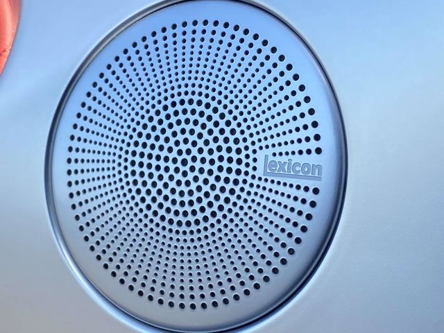 2025 Alta White Genesis G70 3.3T Sport Advanced RWD Sedan