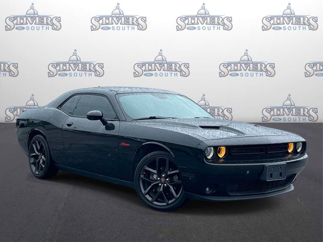 2021 Dodge Challenger SXT RWD