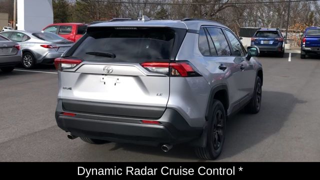 2021 Toyota RAV4 LE 8