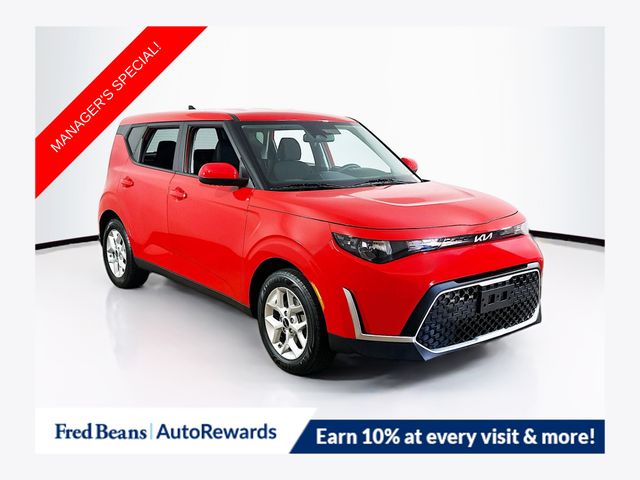 Inferno Red 2023 Kia Soul SUV / Crossover Front-Wheel Drive Continuously Variable Transmission