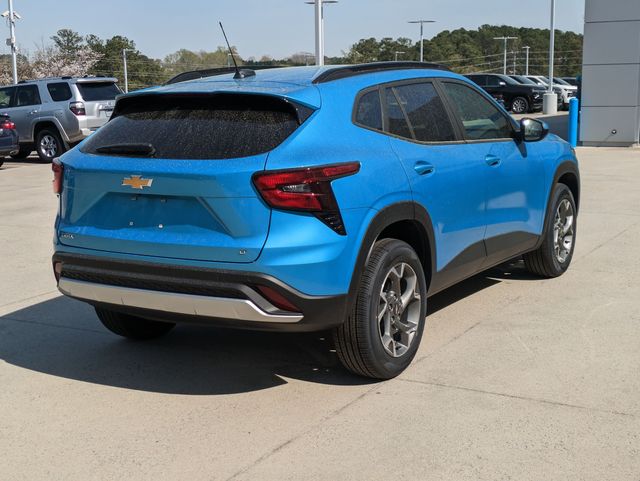 2025 Chevrolet Trax LT photo