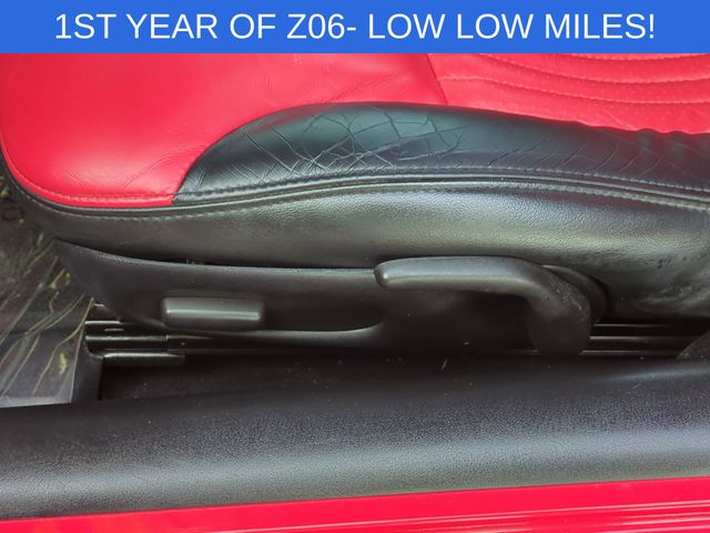 Used 2001 Red Chevrolet Z06 image 17
