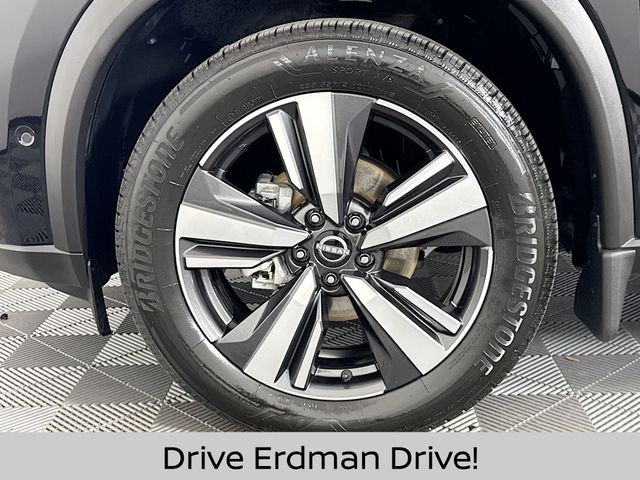 Used 2023 Nissan Rogue SUV