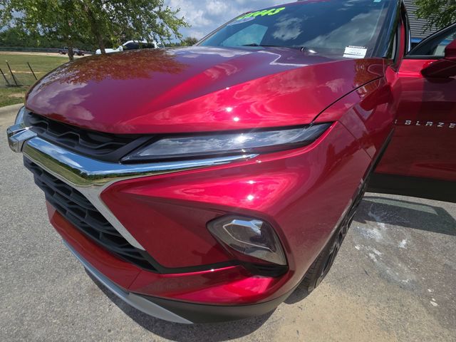 Used 2024 Radiant Red Chevrolet LT image 31